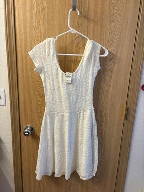 Abercrombie White Lace Cap-Sleeve Fit & Flare Dress